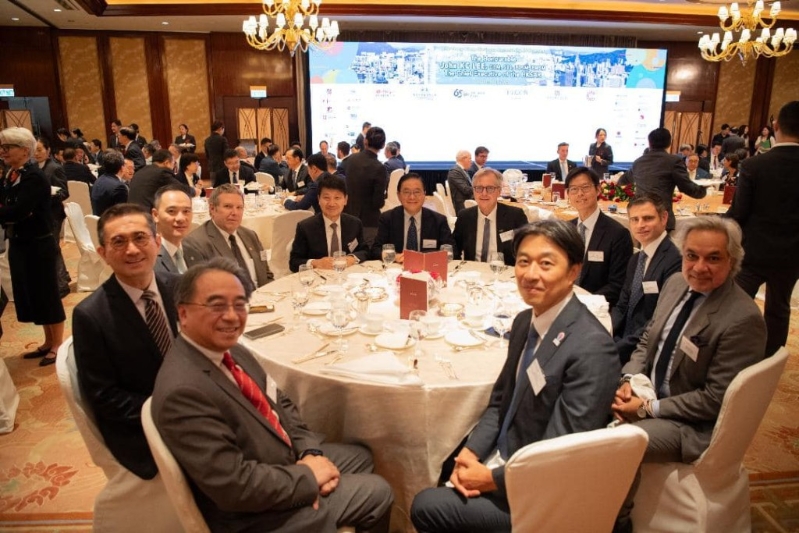 林健锋感谢李家超重视商界。 林健锋感谢李家超重视商界。