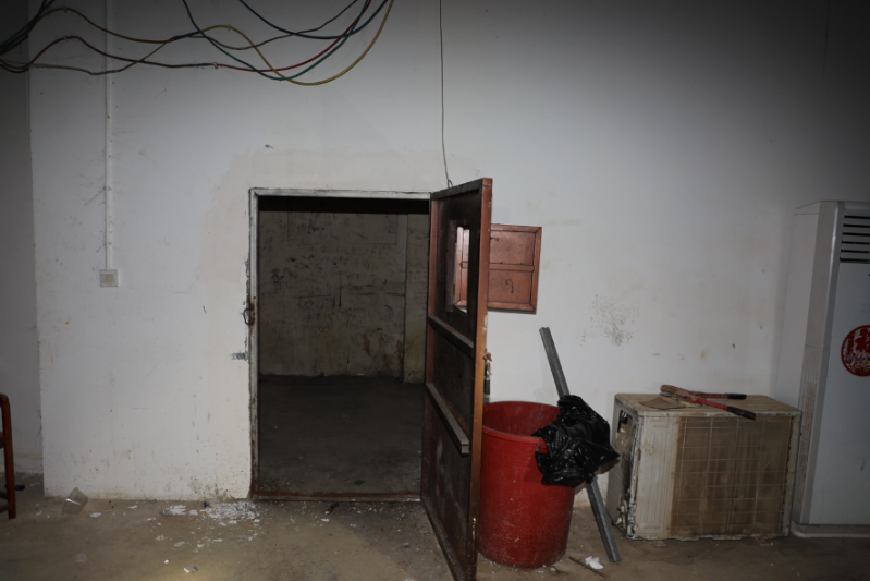 包包寨小黑屋门 包包寨小黑屋门