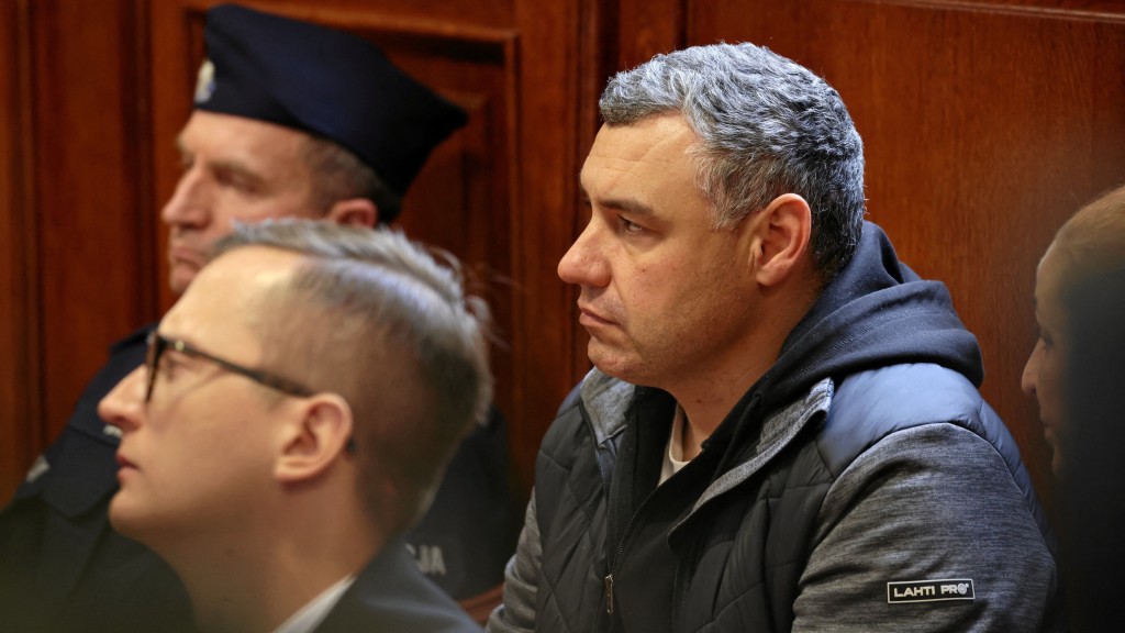 北溪爆炸案疑犯弗拉基米尔(Volodymyr Zhuravlov)在波兰华沙出庭,法庭拒绝将他引渡至德国。 北溪爆炸案疑犯弗拉基米尔(Volodymyr Zhuravlov)在波兰华沙出庭,法庭拒绝将他引渡至德国。