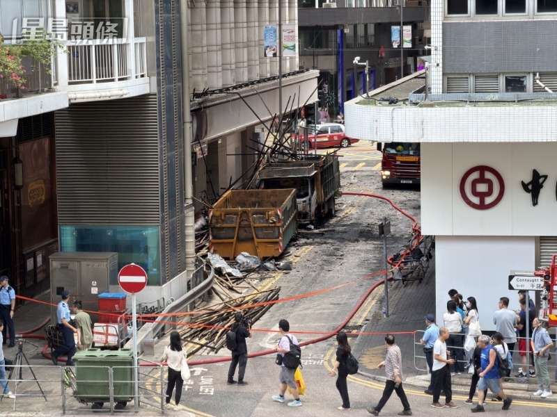 三级火大厦现场仍然围封。 三级火大厦现场仍然围封。