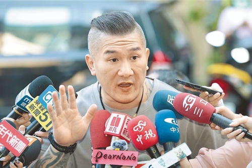 “馆长”陈之汉。 “馆长”陈之汉。