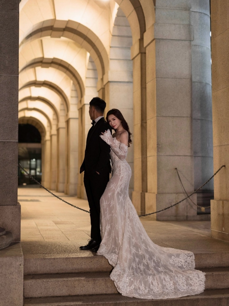 梁凯宁与未婚夫非常合衬。 梁凯宁与未婚夫非常合衬。