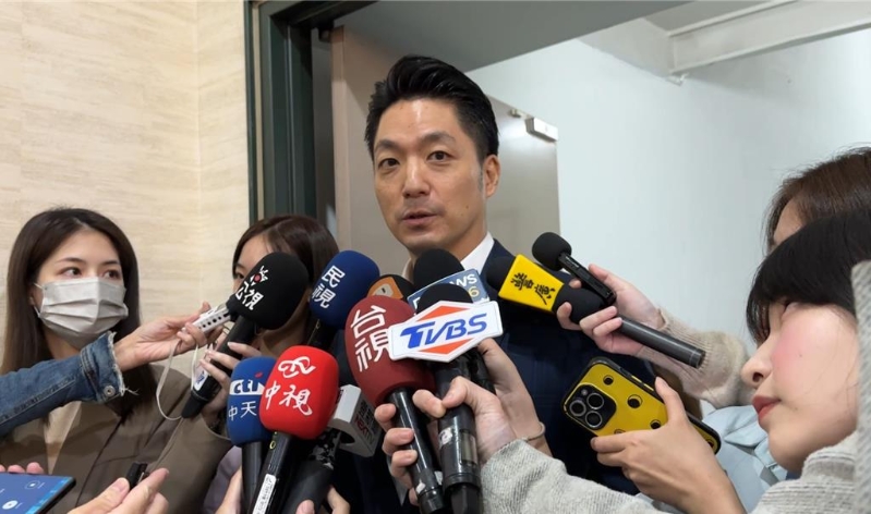 台北市副市长李四川29日表示,中午已经跟英伟达开过视讯会议,原则上有确定在哪块地。台北市长蒋万安也证实,会在议会跟大家报告。 台北市副市长李四川29日表示,中午已经跟英伟达开过视讯会议,原则上有确定在哪块地。台北市长蒋万安也证实,会在议会跟大家报告。