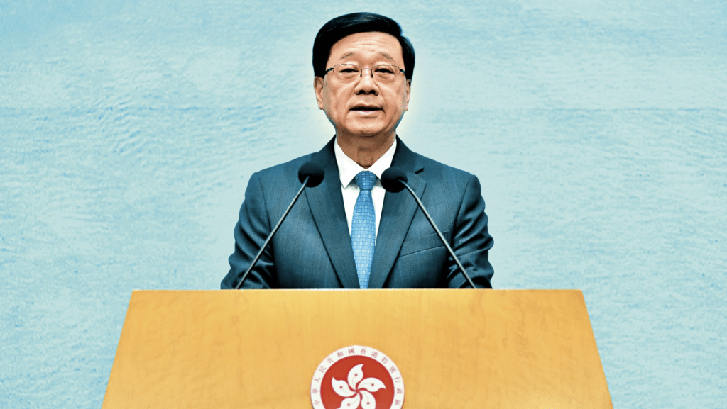 特首李家超日前发信呼吁公务员同事全力支持于12月7日举行的立法会选举,以身作则, 踊跃投票。 特首李家超日前发信呼吁公务员同事全力支持于12月7日举行的立法会选举,以身作则, 踊跃投票。