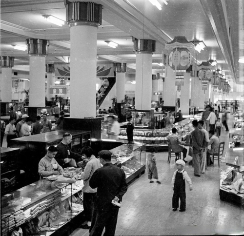 大新公司到第一百货,服务上海几代人 大新公司到第一百货,服务上海几代人