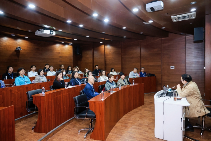 香港校长北京考察交流活动举行 香港校长北京考察交流活动举行
