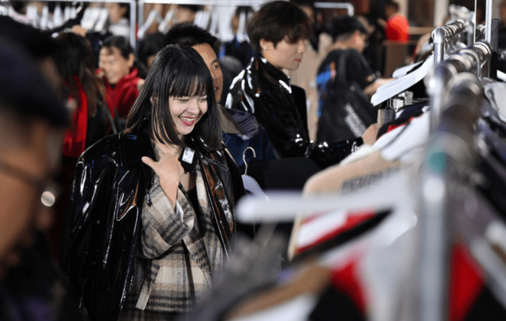 非官方中国服务业PMI上月降至52.6 非官方中国服务业PMI上月降至52.6