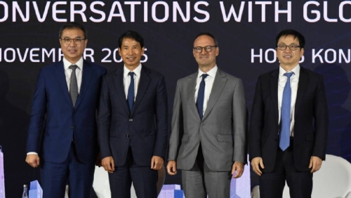 左起为金融学院行政总裁冯殷诺;春华资本创始人胡袓六;EQT亚洲主席Jean Eric Salata;高瓴投资创始人张磊。 左起为金融学院行政总裁冯殷诺;春华资本创始人胡袓六;EQT亚洲主席Jean Eric Salata;高瓴投资创始人张磊。