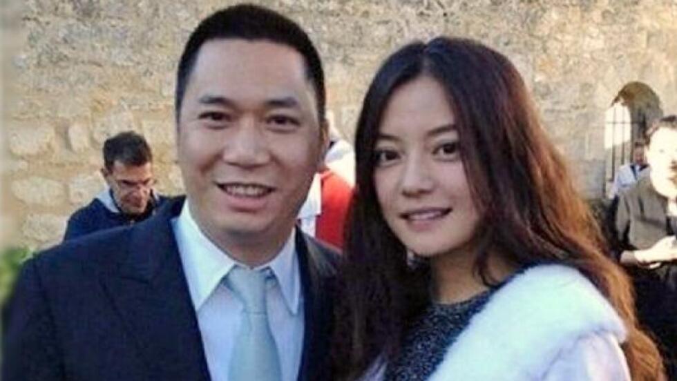 全球最大电诈园区“主脑”佘智江,是赵薇前夫黄有龙(左)的表弟。 全球最大电诈园区“主脑”佘智江,是赵薇前夫黄有龙(左)的表弟。