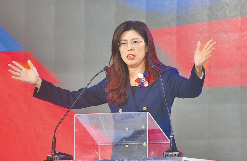 外界关注国民党主席郑丽文(见图)何时与民众党主席黄国昌会面,黄国昌16日表示,双方幕僚已在沟通细节,预计本周会面。 外界关注国民党主席郑丽文(见图)何时与民众党主席黄国昌会面,黄国昌16日表示,双方幕僚已在沟通细节,预计本周会面。