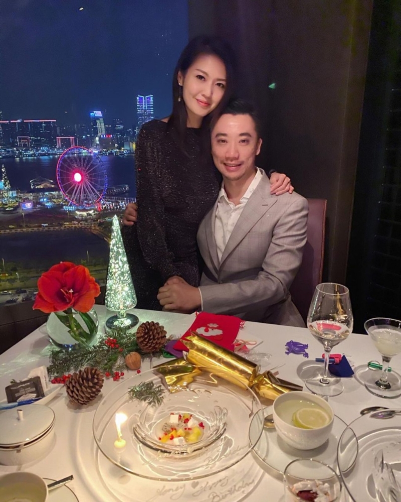 陈庭欣与坐拥10亿身家的彩丰行老板杨振源拍拖。 陈庭欣与坐拥10亿身家的彩丰行老板杨振源拍拖。