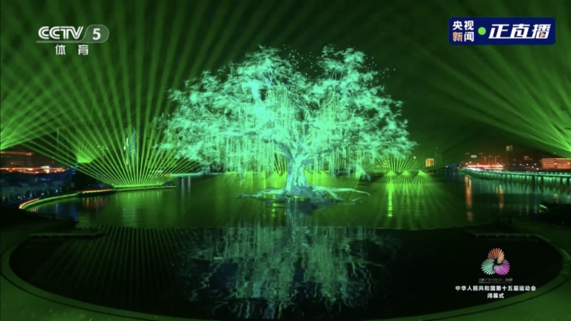 虚拟大榕树亮相,见证湾区同心繁荣共生。 虚拟大榕树亮相,见证湾区同心繁荣共生。