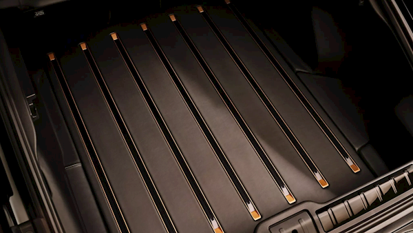 绝世孤品!保时捷发布Panamera Turbo定制版:中东富豪买下了