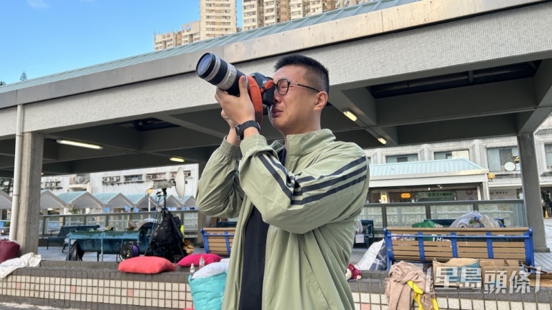 陆先生借用记者长镜遥望被烧毁的家园, 陆先生借用记者长镜遥望被烧毁的家园,