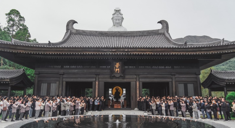 慈山寺为火灾七日祈福 慈山寺为火灾七日祈福