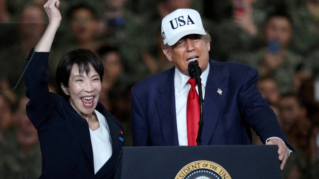 高市早苗(左)不愿透露与特朗普(右)通话详情。 高市早苗(左)不愿透露与特朗普(右)通话详情。