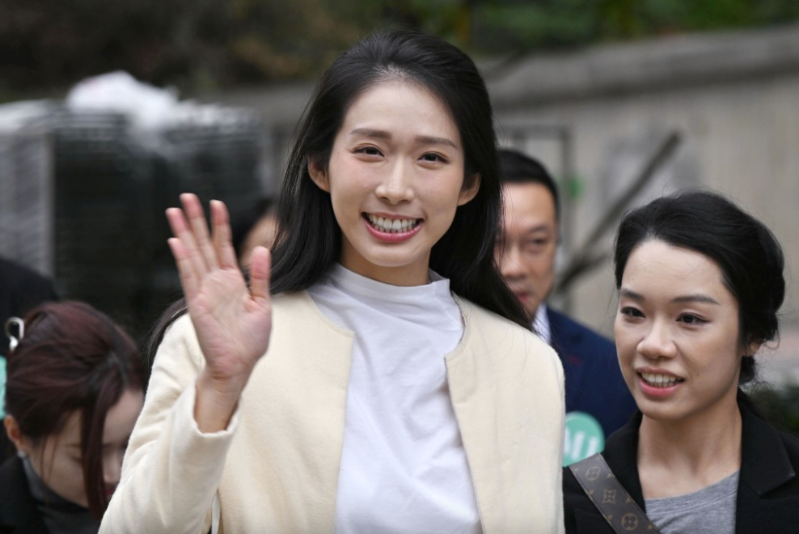 江旻憓早年就读英基沙田学院,于国际文凭大学预科课程(IB)考试中取得优异成绩,其后负笈海外。( 江旻憓早年就读英基沙田学院,于国际文凭大学预科课程(IB)考试中取得优异成绩,其后负笈海外。(