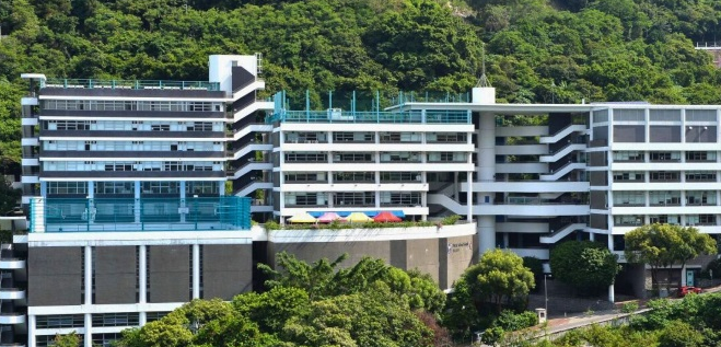 位于薄扶林的英基西岛中学。 位于薄扶林的英基西岛中学。