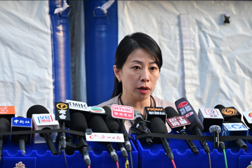 伤亡查询中心主管总警司曾淑贤指仍有6人失联。 伤亡查询中心主管总警司曾淑贤指仍有6人失联。