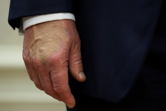 ScreenShot_2025-12-12_142448_395 ScreenShot_2025-12-12_142448_395