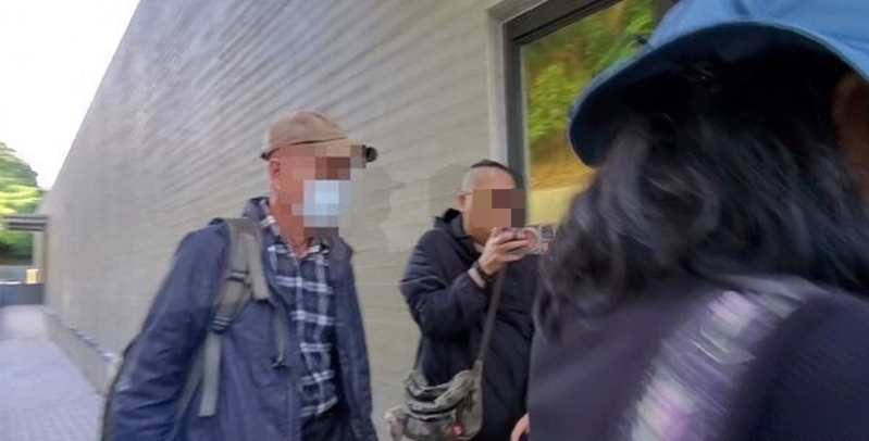 张文遗体今解剖,父母现身。 张文遗体今解剖,父母现身。