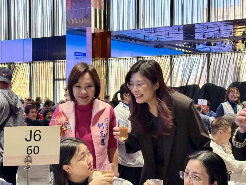 郑丽文出席高雄市云林同乡会 郑丽文出席高雄市云林同乡会