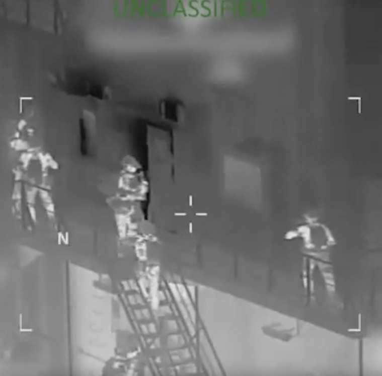 军人在“索菲亚号”上行动。X@Southcom2 军人在“索菲亚号”上行动。X@Southcom2