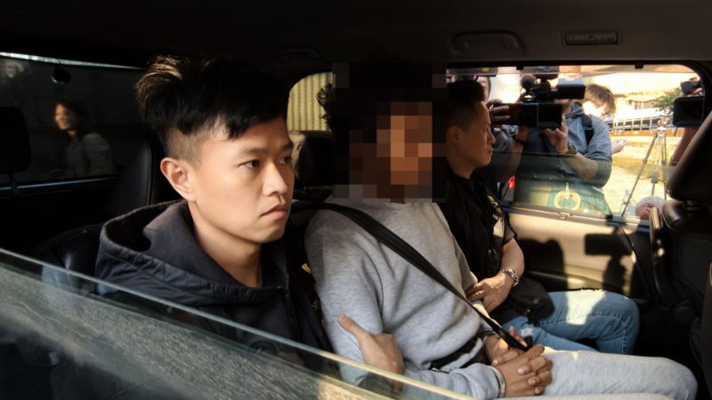 据了解,疑凶来自乍得共和国。 据了解,疑凶来自乍得共和国。