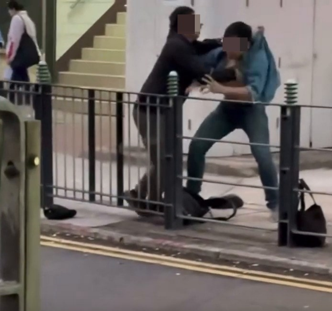 两汉大角咀街头互殴 2 两汉大角咀街头互殴 2