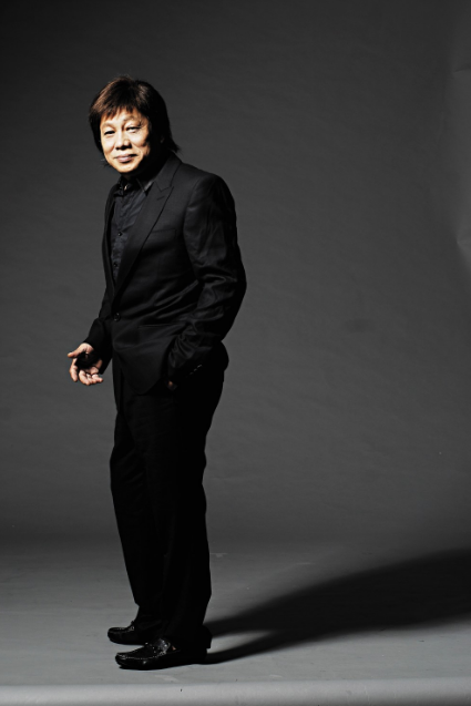 70年代武打演员梁小龙。 70年代武打演员梁小龙。