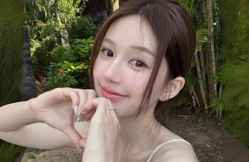 赵露思褪去明星光环“夜市摆摊被捕获”赵露思褪去明星光环“夜市摆摊被捕获” 赵露思褪去明星光环“夜市摆摊被捕获”赵露思褪去明星光环“夜市摆摊被捕获”