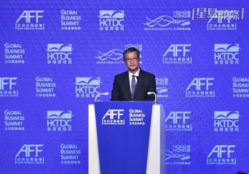 陈茂波期望香港能成为帮助各方发展、扩张与迈向全球的合作伙伴。 陈茂波期望香港能成为帮助各方发展、扩张与迈向全球的合作伙伴。