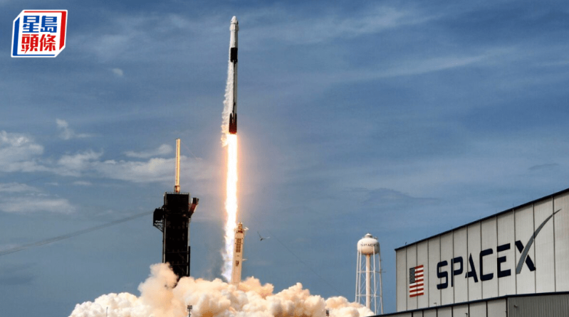 传SpaceX探讨与Tesla或xAI合并 传SpaceX探讨与Tesla或xAI合并