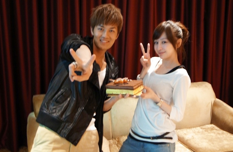 王心凌与吴克群频传暧昧情。 王心凌与吴克群频传暧昧情。