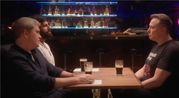 马斯克谈太空GPU畅想:36个月内太空会是部署AI的最便宜去处