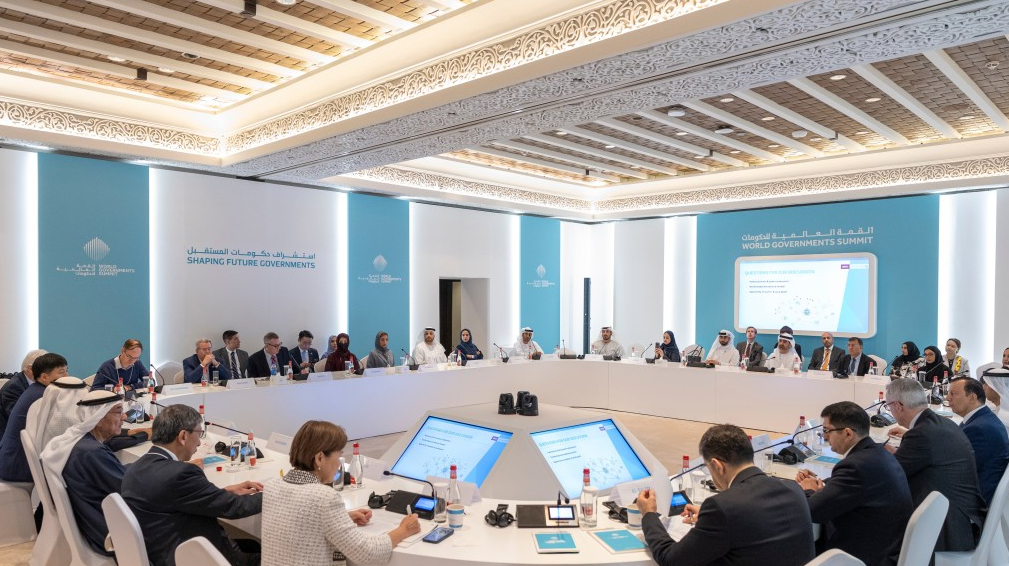 李子建参加全球大学圆桌会议 李子建参加全球大学圆桌会议