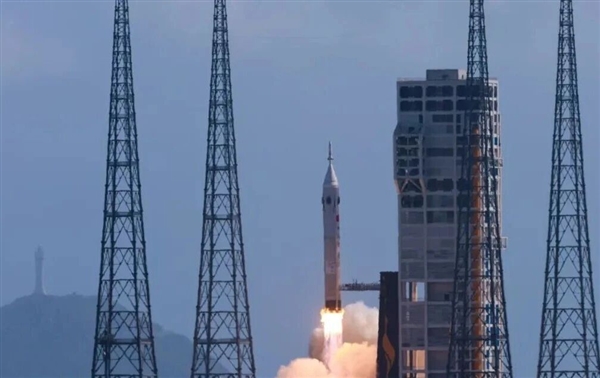 我国首次载人飞船最大动压逃逸试验成功!专家揭秘细节