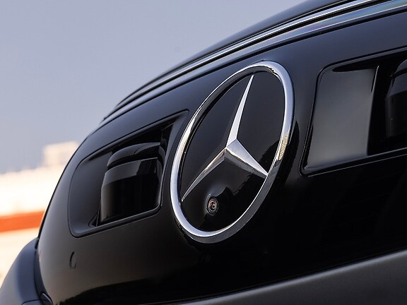 全球销量下滑!奔驰2025年业绩暴雷:净利润直接腰斩