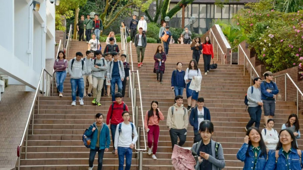 推动教育产业化 推动教育产业化