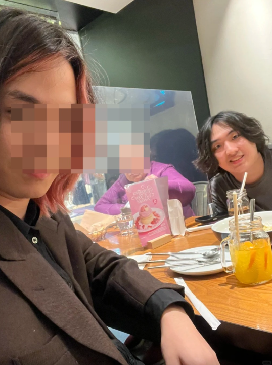 虽然吴费曼的五官与儿时差别不大,但身型似乎丰满不少。 虽然吴费曼的五官与儿时差别不大,但身型似乎丰满不少。