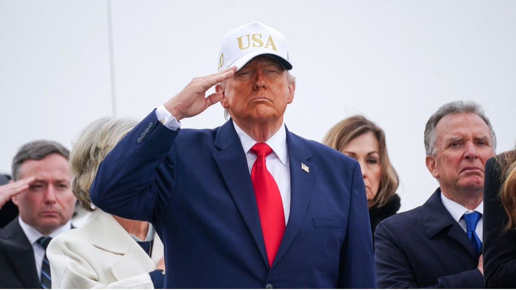 特朗普指出,伊朗“没有海军、没有通讯、没有空军”。 特朗普指出,伊朗“没有海军、没有通讯、没有空军”。