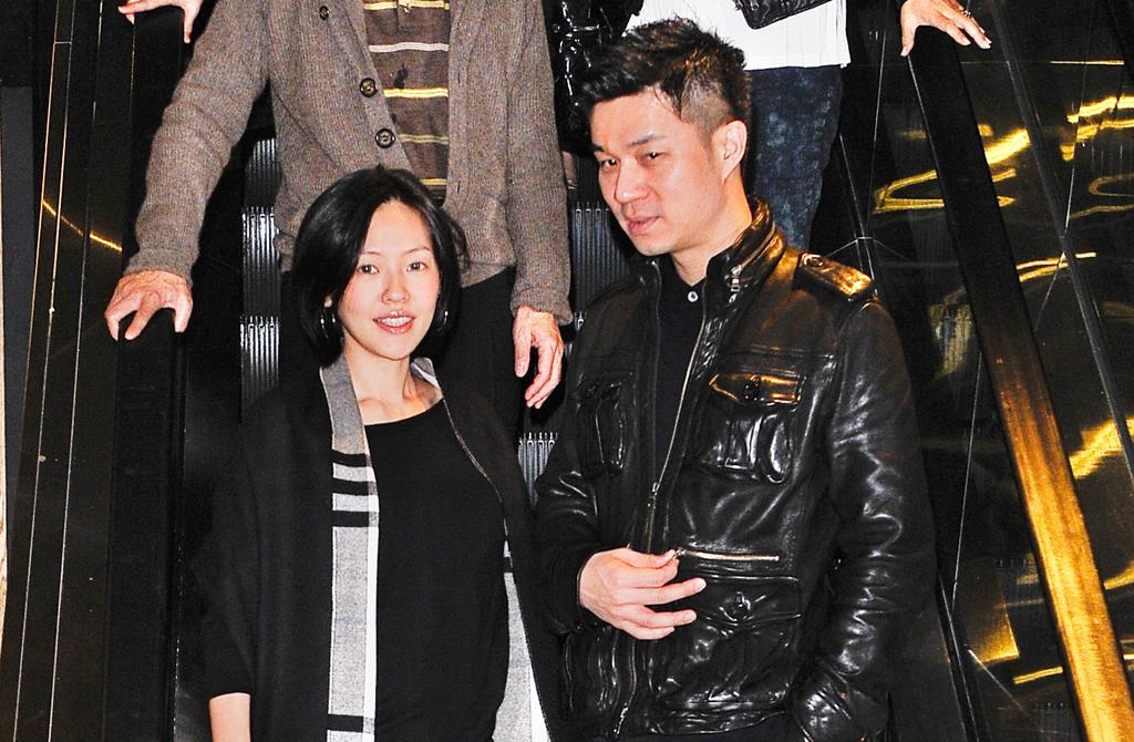 许雅钧遭爆料传大S出殡照私约女粉丝见面 许雅钧遭爆料传大S出殡照私约女粉丝见面