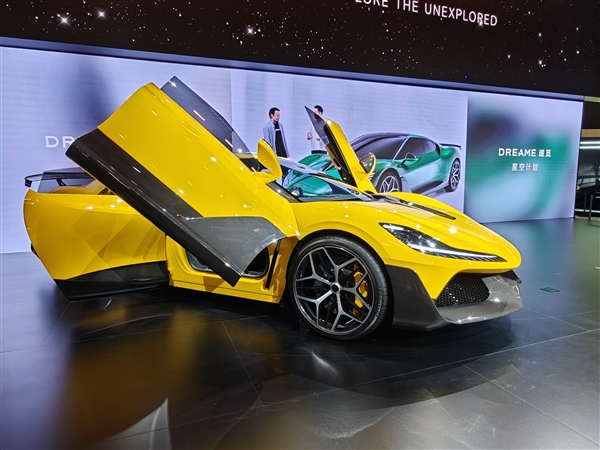 零百加速1.8秒!追觅首款汽车亮相 手握60万+买它还是小米SU7 Ultra