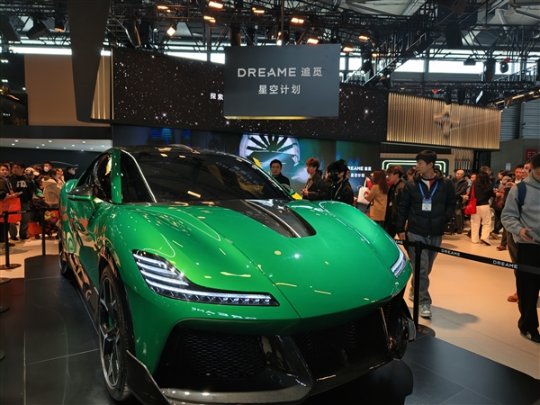 零百加速1.8秒!追觅首款汽车亮相 手握60万+买它还是小米SU7 Ultra