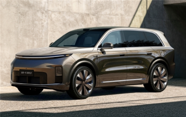 理想汽车马东辉:关闭100家门店系不实消息 今年继续新增门店