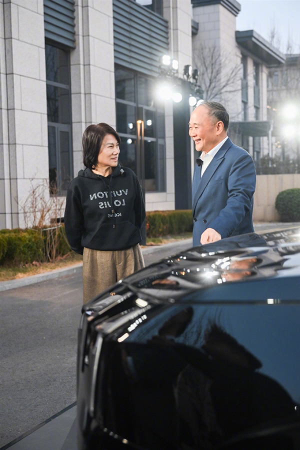 董明珠回应提车极氪009:世界汽车看中国 中国汽车看吉利