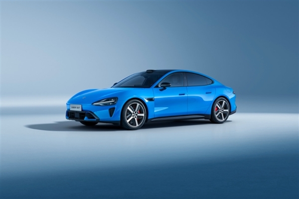 雷军:新一代小米SU7较初代成本增加约20000元 但全系仅涨价4000元