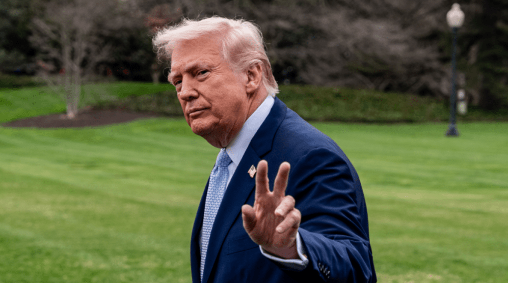 特朗普再引股市震荡 特朗普再引股市震荡