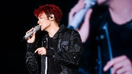 李荣浩发长文回应歌曲《小眼睛》抄袭,并称这样公开调侃我的外貌,我接受不了