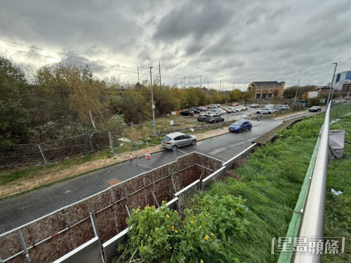 原本的D及E座停车入口仍然被封住。 (独家照片) 原本的D及E座停车入口仍然被封住。 (独家照片)